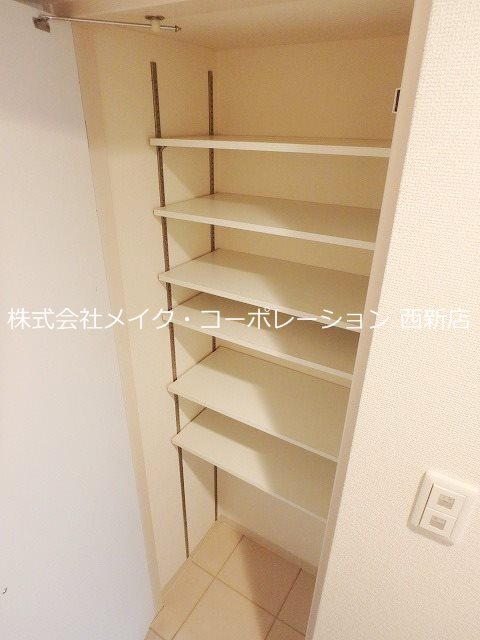 ステイツ姪浜駅前 玄関