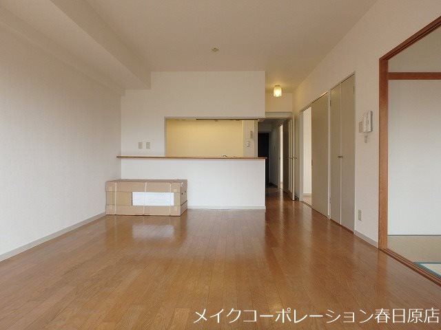 アメニティー春日 リビング