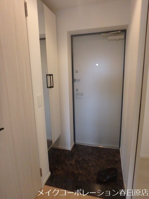 写真は同型タイプ グランソレイユ博多南 玄関