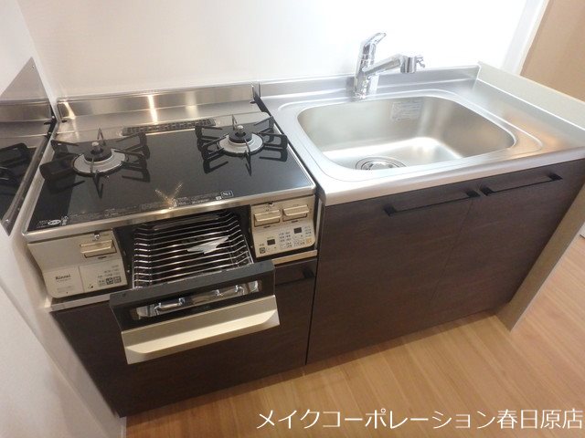 写真は同型タイプ グランソレイユ博多南 キッチン