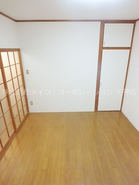 ベッドルーム ベッドルーム