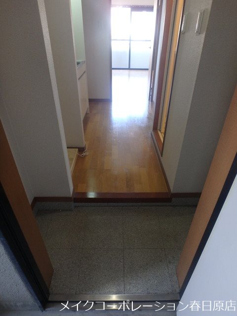 アルメリア白木原 玄関