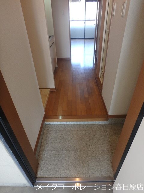 アルメリア白木原 玄関