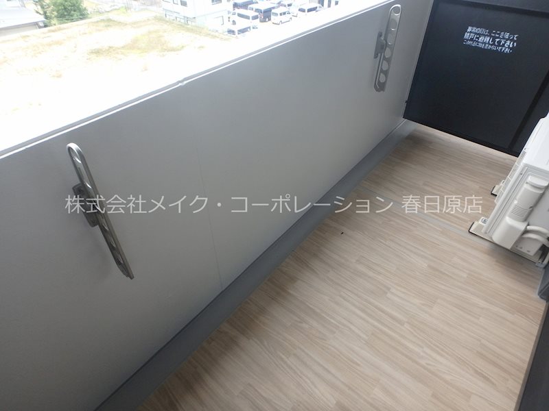 写真は同型タイプ N・Cresia ベランダ