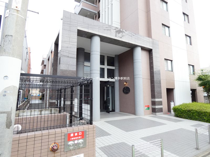 グランドアビタシオン平尾 外観