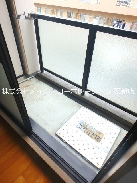 ベランダ スチューデント室見~光ネット無料~ ベランダ