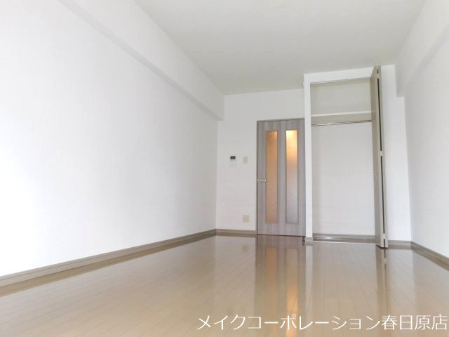 真和ビル リビング