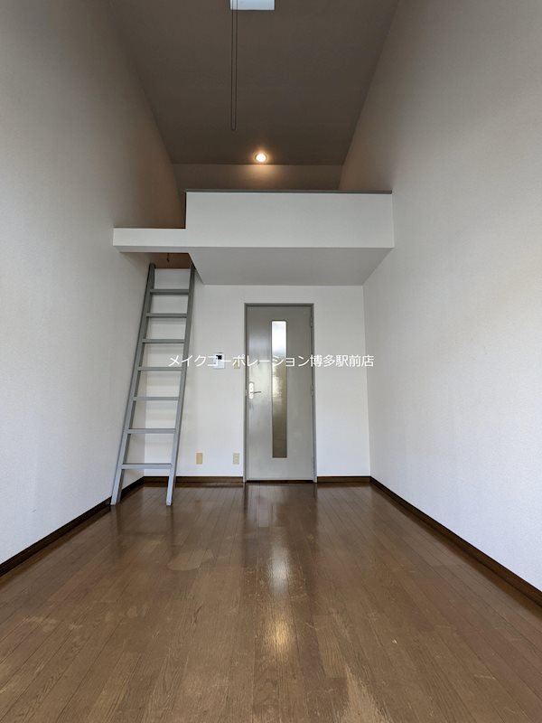 リビング マキシム博多駅南 リビング