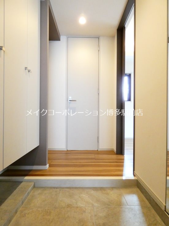 エスペランサ天神南 玄関