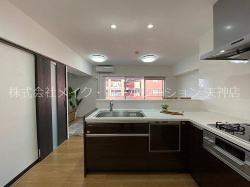 日商岩井今泉マンション キッチン
