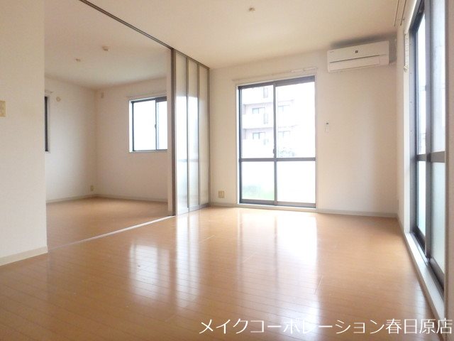 ソレール・メゾン南福岡B棟 リビング