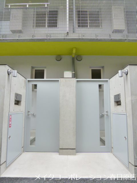 写真は同型タイプ 光第1ビル 玄関