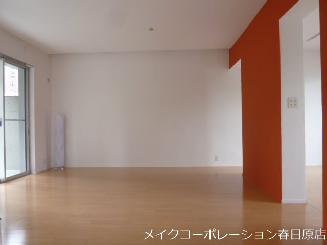 写真は同型タイプ 光第1ビル リビング
