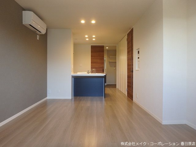 ロザージュ惣利 リビング