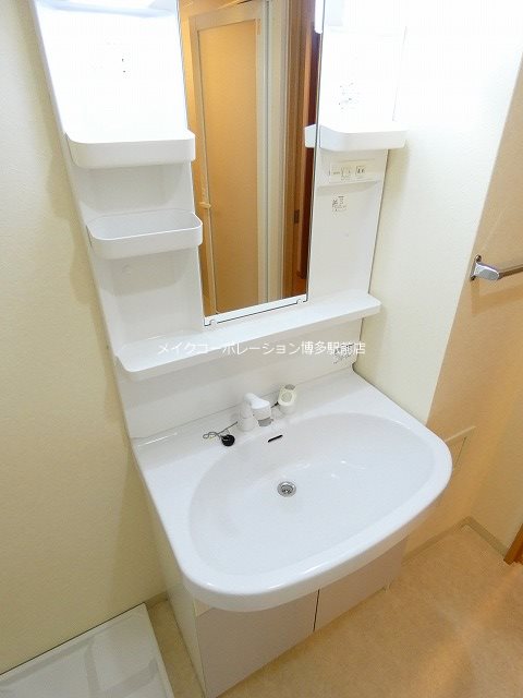 洗面所 エクセレンテシャルム その他2