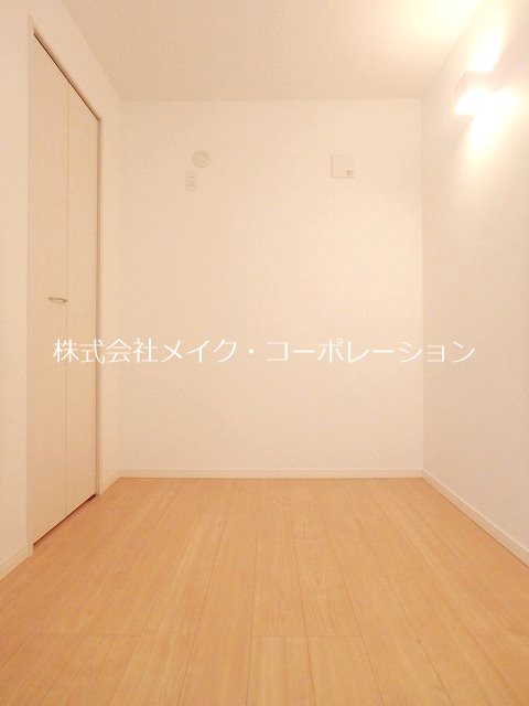 スプリングフォレスト弐番館～ネット無料～ ベッドルーム