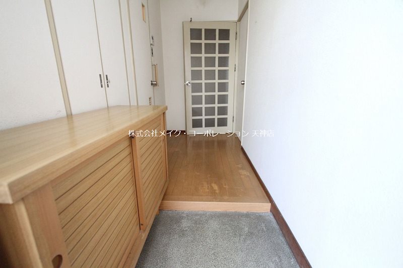 サニーハイム平尾 玄関