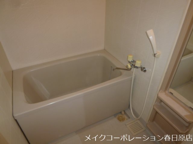 写真は同型タイプ キャッスル32 風呂画像