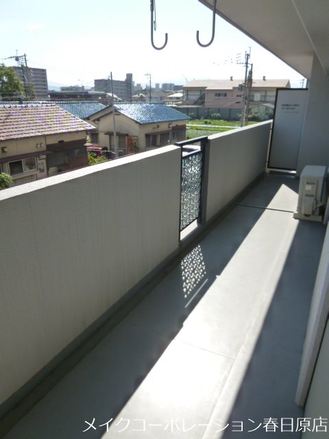 写真は同型タイプ キャッスル32 ベランダ