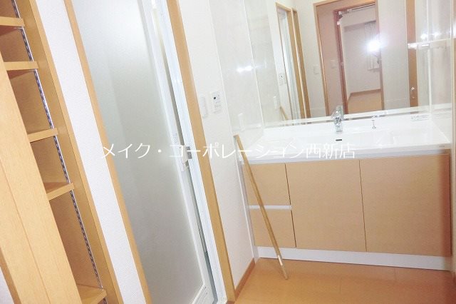 洗面所 ビエンナーレ高取 その他2