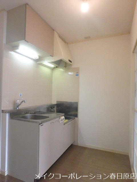 写真は同型タイプ クリスタルアベニュー キッチン