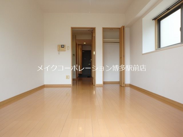 リビング ピュアドームサンミッシェル博多 リビング