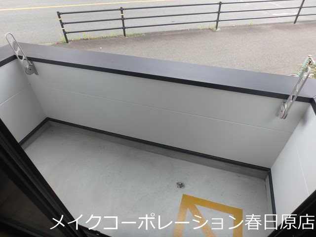 写真は同型タイプ アップグレイ ベランダ