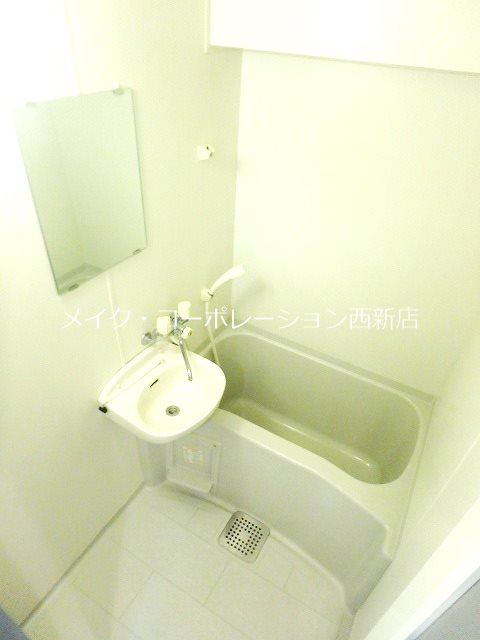 バス ラフィネ荒江~ネット無料~ 風呂画像