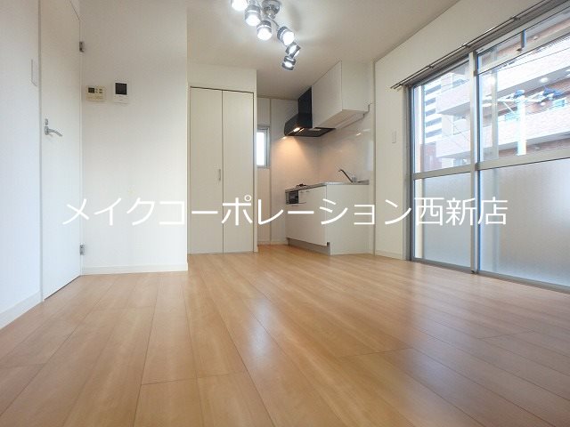 三愛室見駅前マンション  リビング