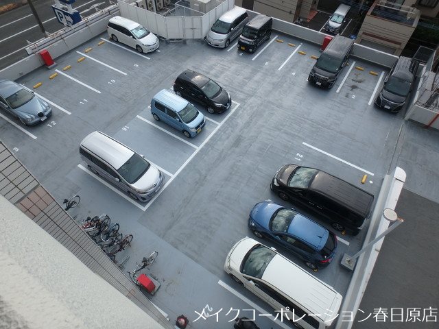 第18共立ビル 駐車場