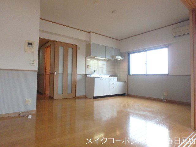 リビング リリーフラック春日原 リビング
