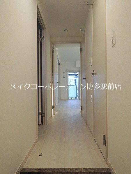 バルセロナ薬院 玄関