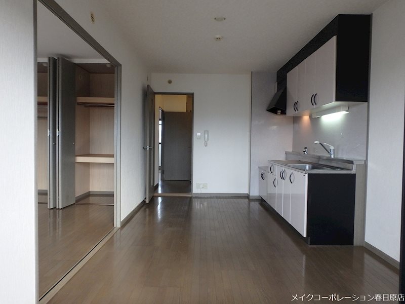 メゾンエクレール春日 リビング