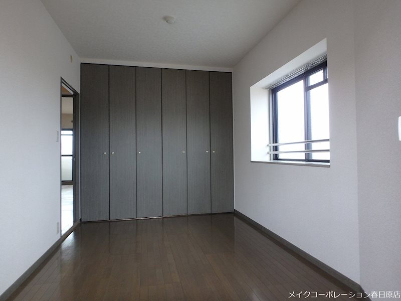 メゾンエクレール春日 ベッドルーム