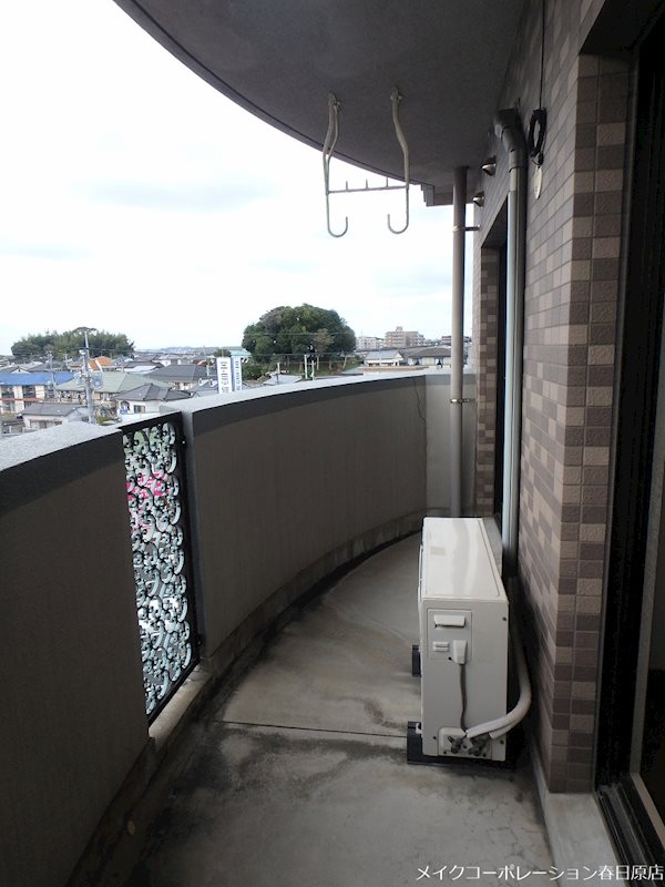 メゾンエクレール春日 ベランダ