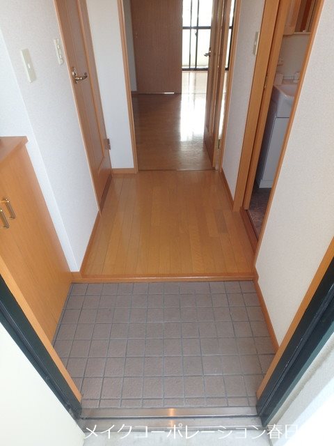 シャンクレール光町 玄関