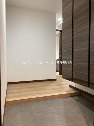 プライマル福岡平尾 玄関