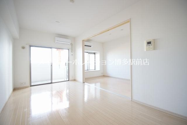 リビング S-FORT筑紫通り リビング