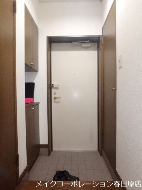 ファミールⅡ 玄関