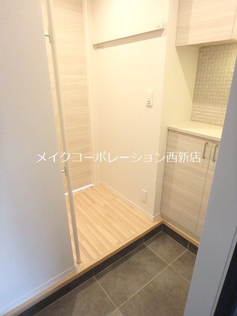 メルヴェイユ次郎丸Ⅱ 玄関