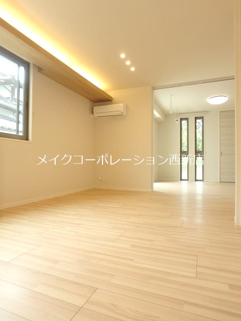 メルヴェイユ次郎丸Ⅱ リビング