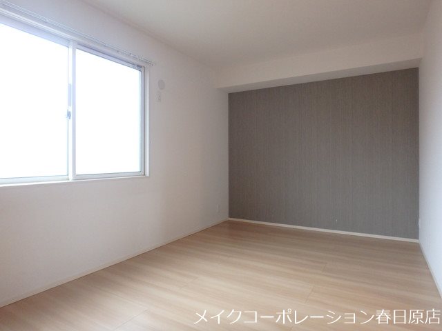 写真は同型タイプ D-room西長住 ベッドルーム