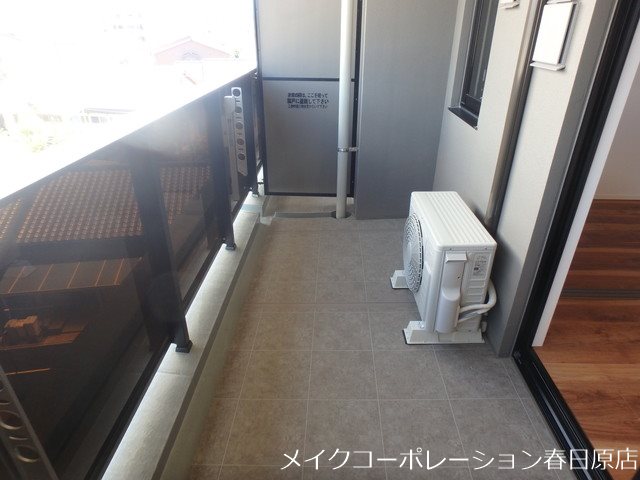 写真は同型タイプ ATRIO FLATS 井尻 ベランダ