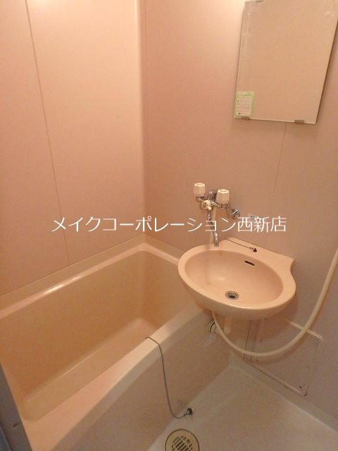 GUコート西新南 風呂画像
