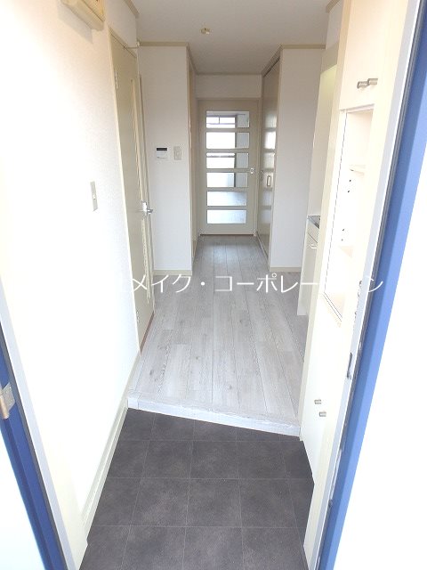 玄関 アストリアコーポレーション 玄関