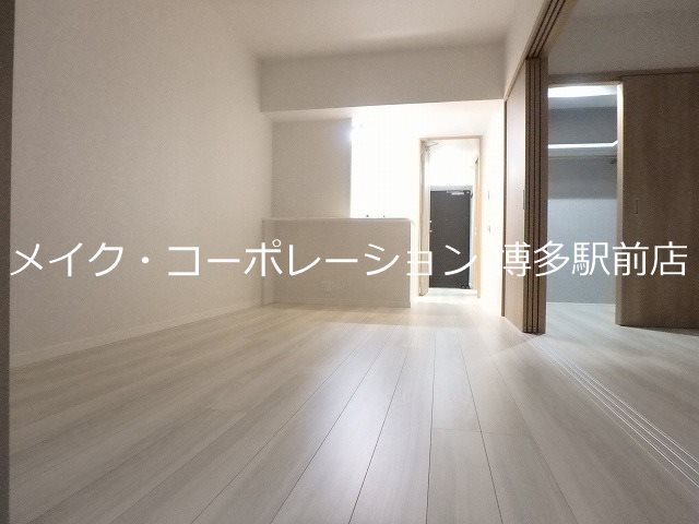 ネストピア東比恵駅前 リビング