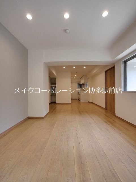 コーシン桜坂マンション リビング