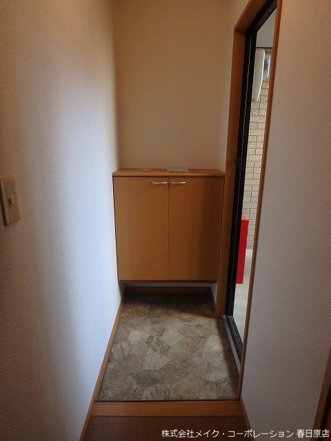 ヴェルドミール春日 玄関
