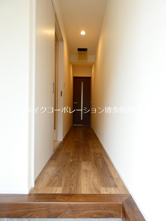 トリプレックス 玄関
