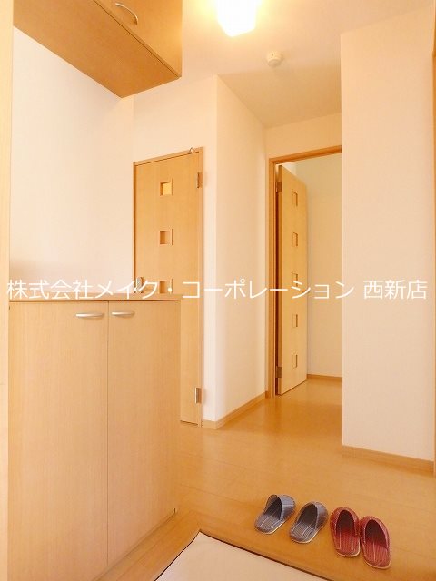 リバータス新石丸～ネット無料～ 玄関